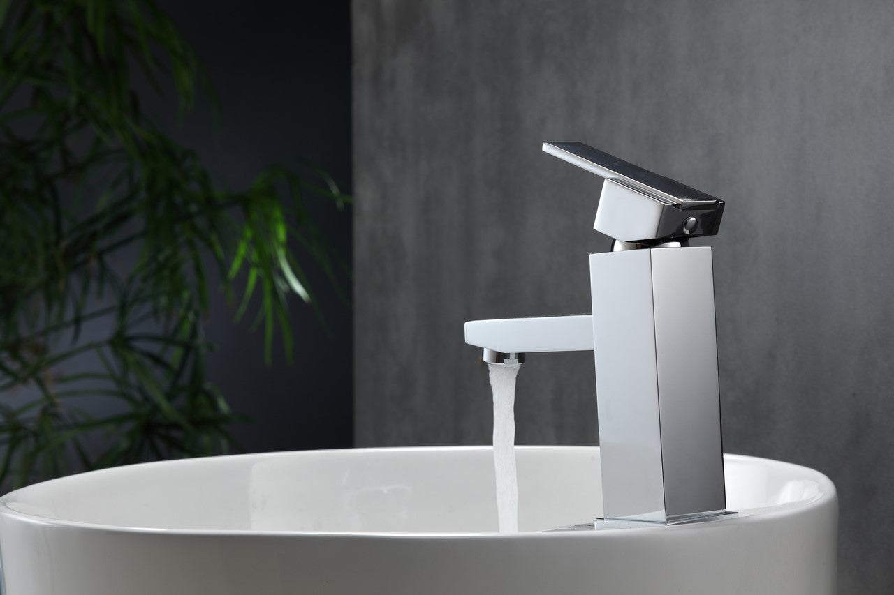 Aqua Piazza Single Lever Bathroom Vanity Faucet – Chrome