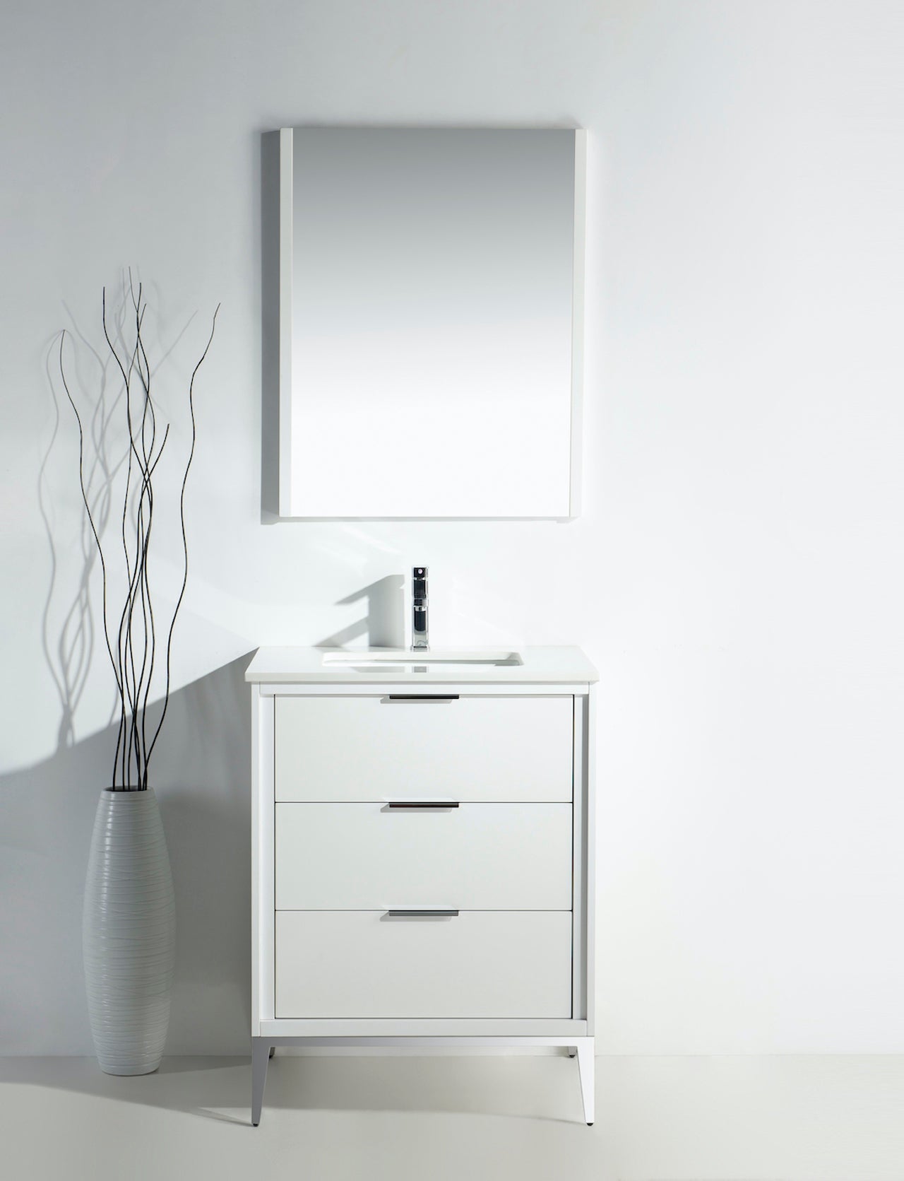 Divani 24″ Gloss White Vanity W/ Quartz Counter Top