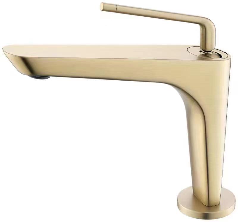 Aqua Saggio by KubeBath Single Lever Bathroom Vanity Faucet – Brushed Gold